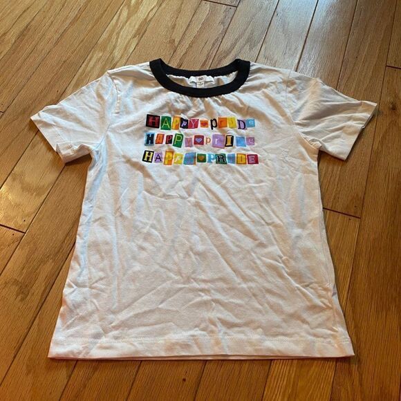 NWOT BP juniors "Happy pride" graphic short sleeve tshirt size small - Picture 1 of 6